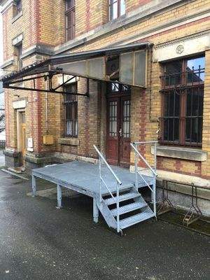 Außenansicht Laderampe zu R1.6