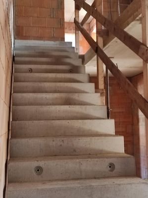 Treppen Einbau bei Haus 1