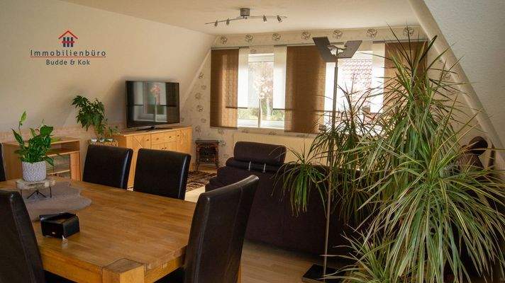 Wohn- / Esszimmer DG