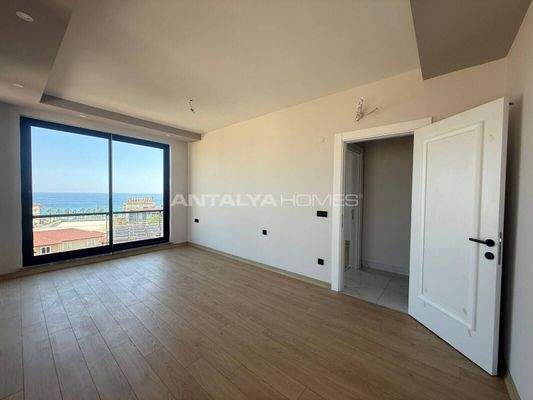 Sea-View Properties in a Complex near the Beach in Alanya