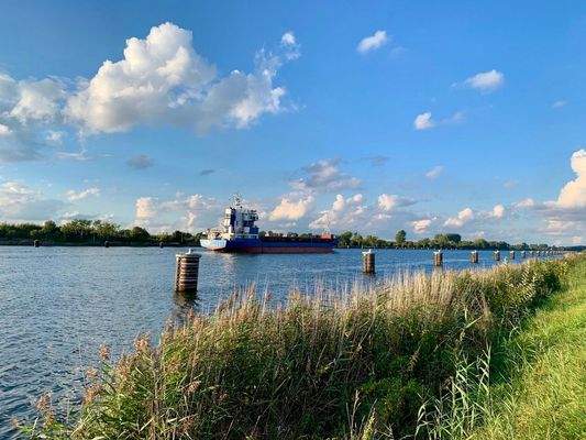 12) Nord-Ostsee-Kanal