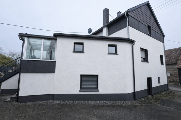 Mögliche Hausansicht nach Sanierung - KI erstellt