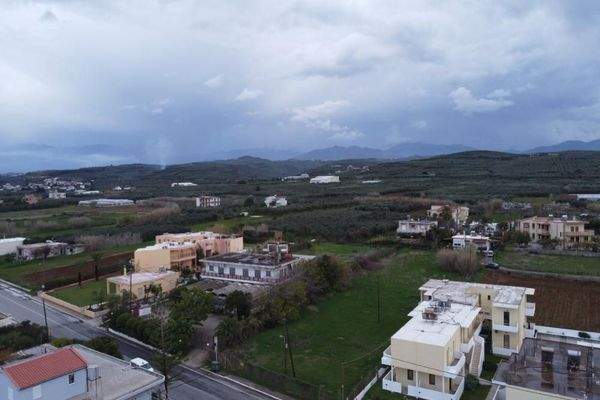 Kreta, Kolymvari: Schönes Grundstück - nur wenige Schritte vom Strand entfernt - zu verkaufen
