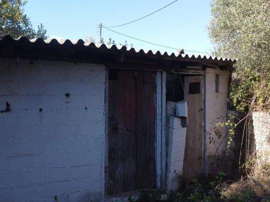 Kreta, Agii Pantes: Klassisches Steinhaus in traditionellem Dorf zu verkaufen