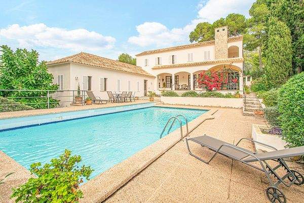 Villa-mit-Pool-Golf-am-Meer-Son-Servera