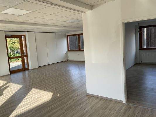 Großer Raum mit Kundenzugang