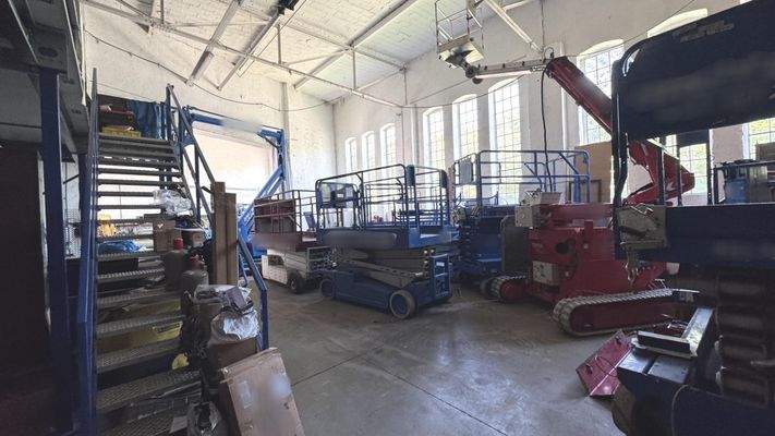 Hallenteil 2 innen Ansicht 2