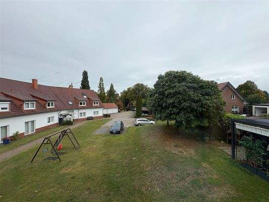 Blick aus der Küche und dem Schlafzimmer