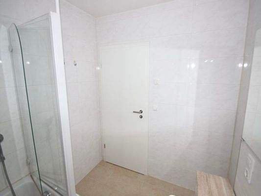 10Badezimmer.jpg