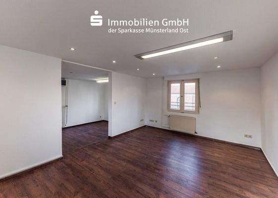 Zimmer 4 (Schlafen mit Ankleide) im Obergeschoss