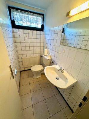 C4 WC Souterrain.jpg