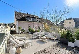 Dachterrasse und Rückansicht
