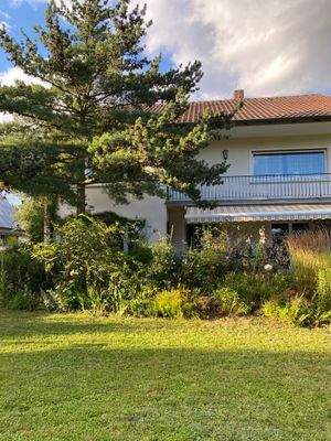 02 Ansicht m. Garten.JPG