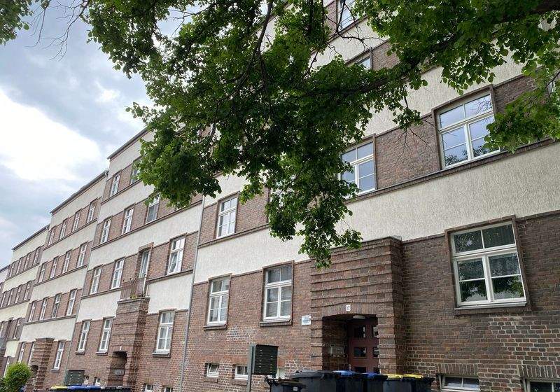 Wartburgstr. * BiTTe oBeN KLinGeln ---- 3 Zimmer im DG !!!!!