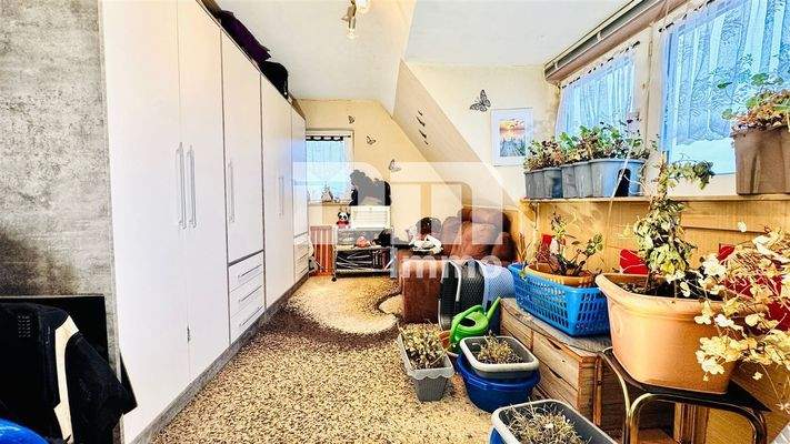 OG / DG Schlafzimmer / Kind 2