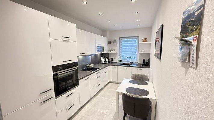 hochwertige Einbauküche