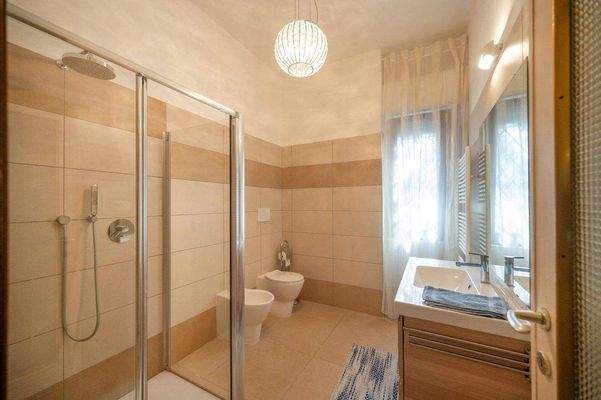 Tecnocasa Torri 0018.JPG