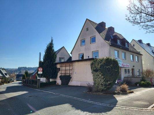 1111 E - Außenansicht 2