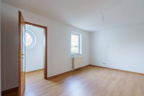 Schlafzimmer mit Ankleide