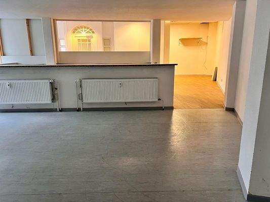 06 Verkaufsraum - Büro