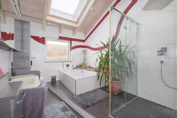 Badezimmer DG