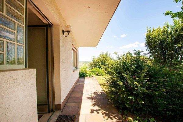 Separater Eingang zum UG 