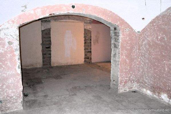 Blick Eingang nach links Rohzustand