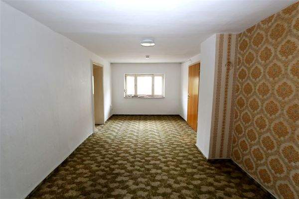 Durchgangszimmer OG.jpg