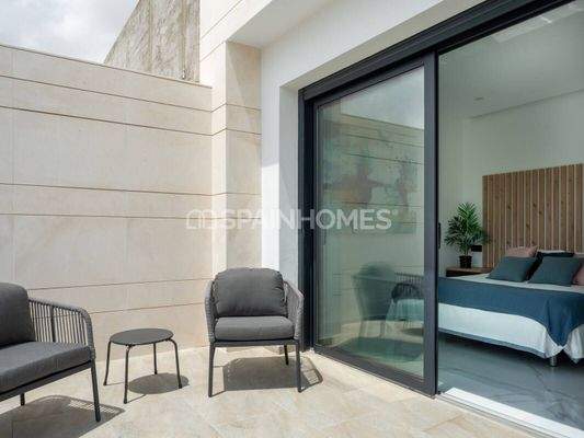 Spacious Semi Detached Homes with a Solarium in San Pedro