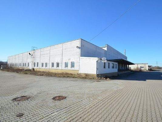 Halle 8 Außenansicht Halle 8