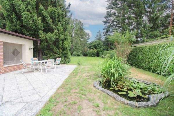 Garten mit Grillecke