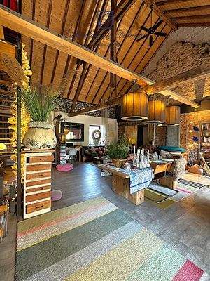 Privat-WHG Ess- & Wohnzimmer