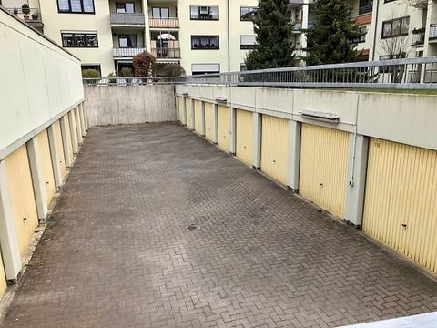 Baunatal Garage, Baunatal Stellplatz