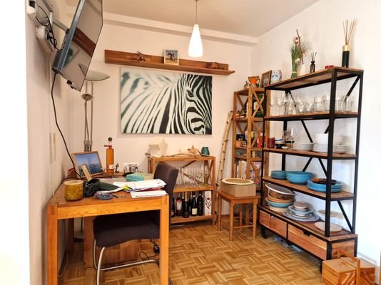 Offener Arbeitsbereich im Wohn-Esszimmer