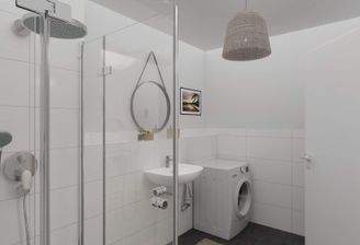 Modern gefliestes Badezimmer mit bodengleicher Dus