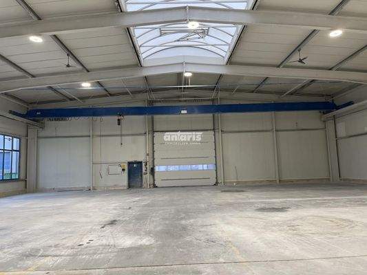 Halle 2 mit Kranbahn