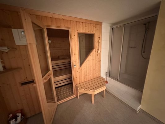 Sauna und Dusche