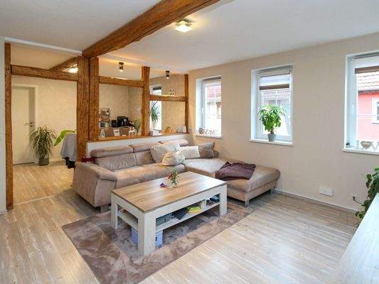 Gemütlicher Wohn- und Essbereich (Wohnung 2)