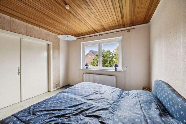 weiteres Zimmer im Erdgeschoss