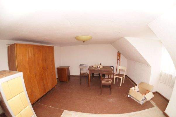 Dachraum, ehem. genutzt