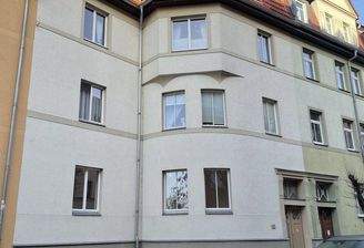 Altbaucharme mit hohen Decken