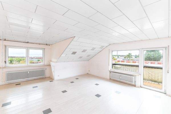 Wohn- und Esszimmer DG