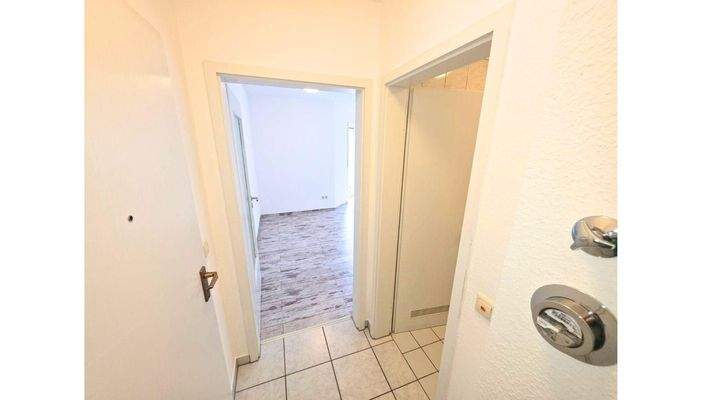 Flur mit Wasserzähler