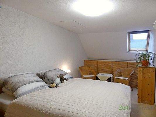 Schlafzimmer Doppelbett, Sitzecke