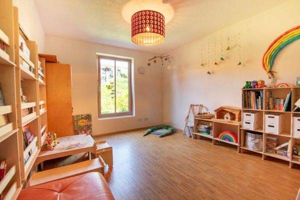 zweites helles Kinderzimmer