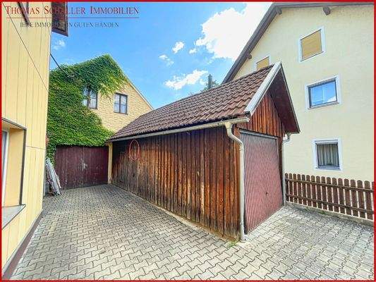 Garage + Große Werkstatt