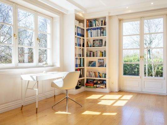 Bibliothek/ Arbeitszimmer