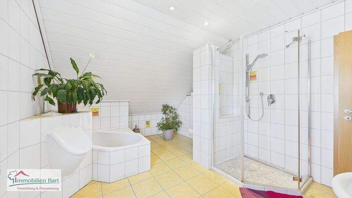Badezimmer DG 