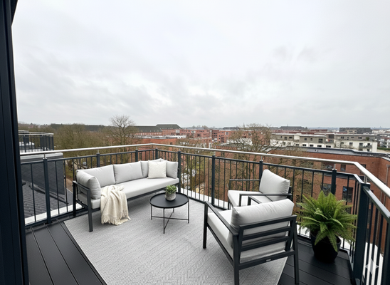 KI-Staging Balkon oben