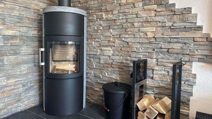 EG - Wohnzimmer, Kaminofen